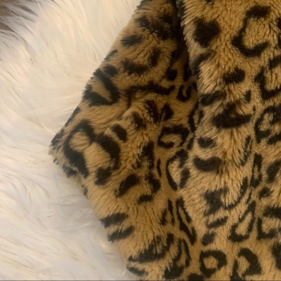 Y2K Furry Short Sleeve Cheetah Print Jacket - Picture 8 of 10